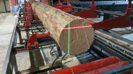 Fierăstrău circular cu tăiere în unghi StrojCAD DKP6 |  Tehnologie de tăiere | Echipament pentru prelucrarea lemnului | StrojCAD s.r.o.