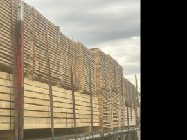 Semiremorcă de transportat buşteni 2024-07-22