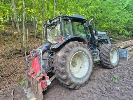 Tractor forestier VALTRA T193 |  Tehnică forestieră | Echipament pentru prelucrarea lemnului | KOMITrade s.r.o.