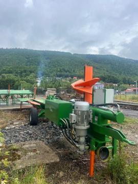 Despicator de buşteni Tark -50  |  Prelucrarea deşeurilor lemnoase | Echipament pentru prelucrarea lemnului | Drekos Made s.r.o